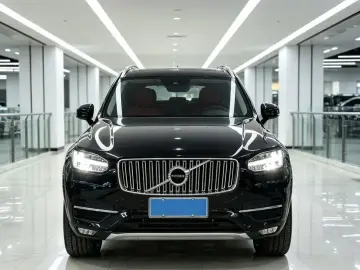 2019 Volvo XC90 с пробегом 122 700 км