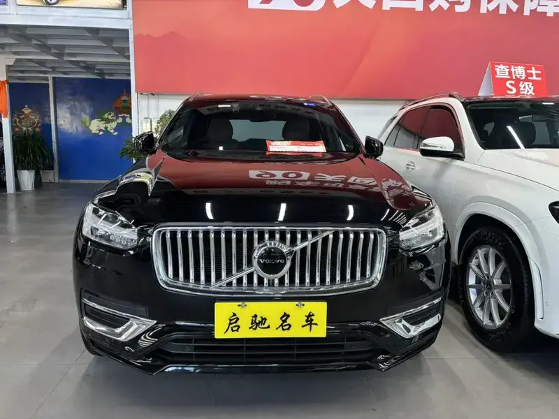 2022 Volvo XC90 с пробегом 65 800 км