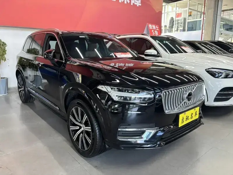 2022 Volvo XC90 с пробегом 65 800 км