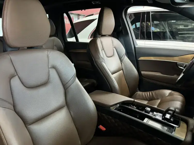 2022 Volvo XC90 с пробегом 65 800 км