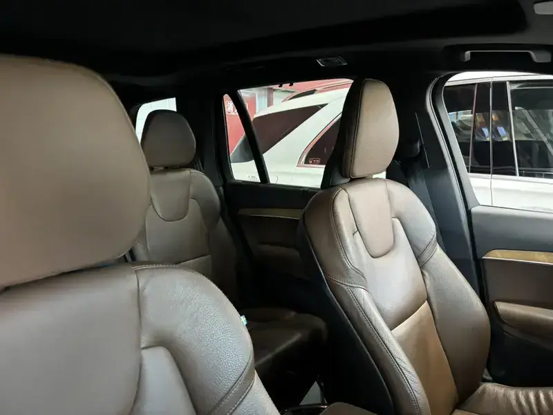 2022 Volvo XC90 с пробегом 65 800 км