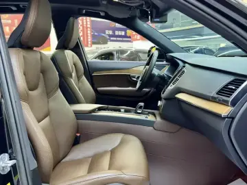 2022 Volvo XC90 с пробегом 60 000 км