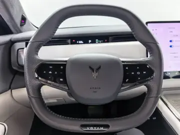 2024 Voyah Courage с пробегом 22 000 км