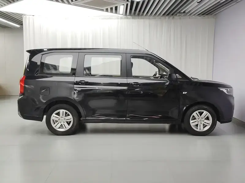 2019 Wuling Hongguang Plus с пробегом 41 800 км