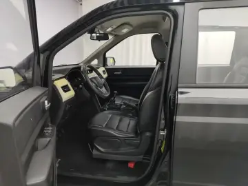 2019 Wuling Hongguang Plus с пробегом 41 800 км