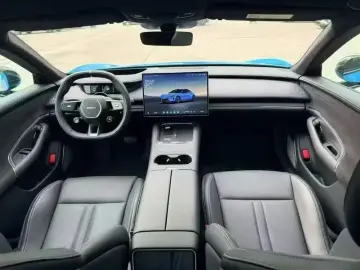 2026 Xiaomi SU7 с пробегом 13 000 км