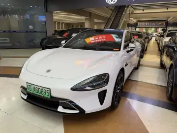 2024 Xiaomi SU7 с пробегом 28 000 км