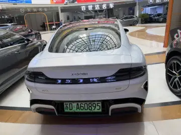 2024 Xiaomi SU7 с пробегом 28 000 км