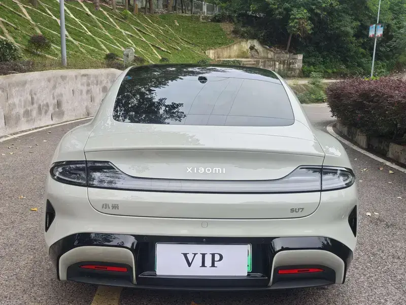 2024 Xiaomi SU7 с пробегом 30 400 км