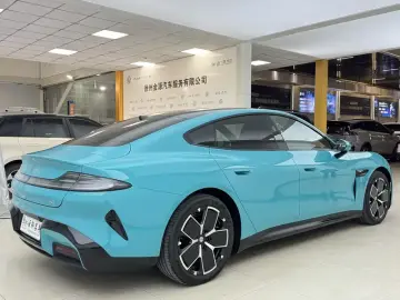 2024 Xiaomi SU7 с пробегом 5 000 км
