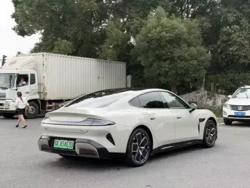 2024 Xiaomi SU7 с пробегом 43 000 км