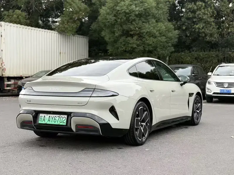 2024 Xiaomi SU7 с пробегом 13 000 км