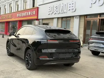 2025 Xpeng G6 с пробегом 18 600 км