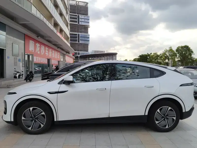 2023 Xpeng G6 с пробегом 43 000 км