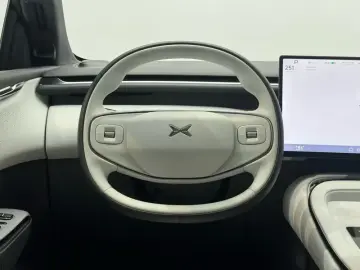 2025 Xpeng G7 с пробегом 900 км