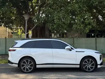 2024 Xpeng G9 с пробегом 52 000 км