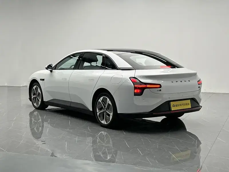 2024 Xpeng Mona M03 с пробегом 25 100 км