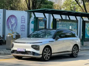 Xpeng G9
