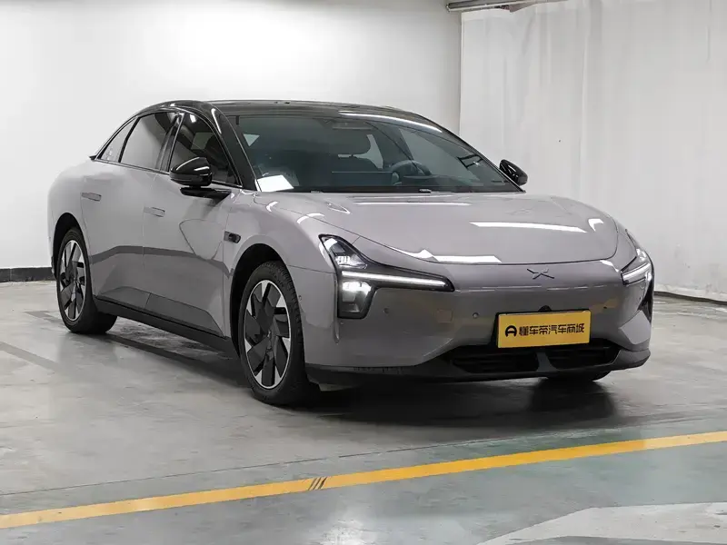 2025 Xpeng Mona M03 с пробегом 3 200 км