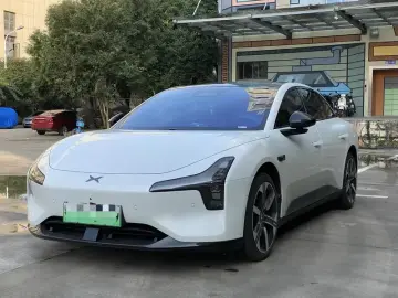 2026 Xpeng Mona M03 с пробегом 5 600 км