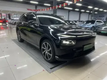 2024 Xpeng G9 с пробегом 128 000 км