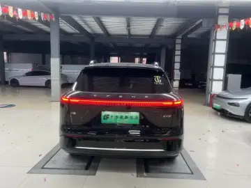 2024 Xpeng G9 с пробегом 128 000 км