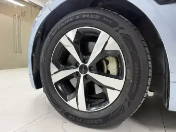 2023 Zeekr 001 с пробегом 60 000 км