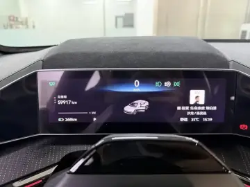 2023 Zeekr 001 с пробегом 60 000 км