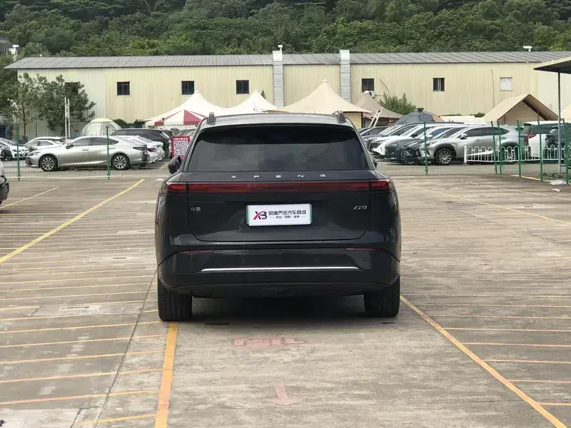 2024 Xpeng G9 с пробегом 35 000 км
