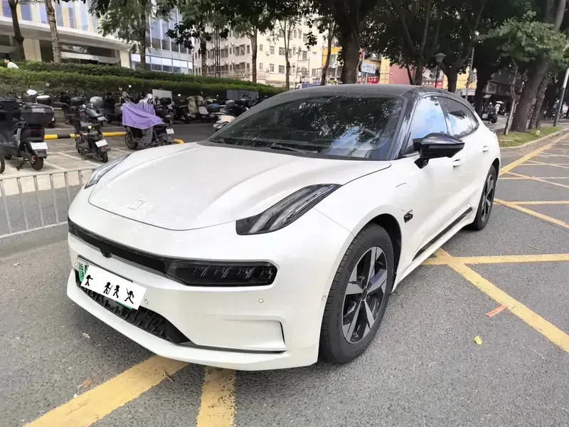 2023 Zeekr 001 с пробегом 41 000 км