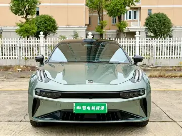 2024 Zeekr 001 с пробегом 39 900 км