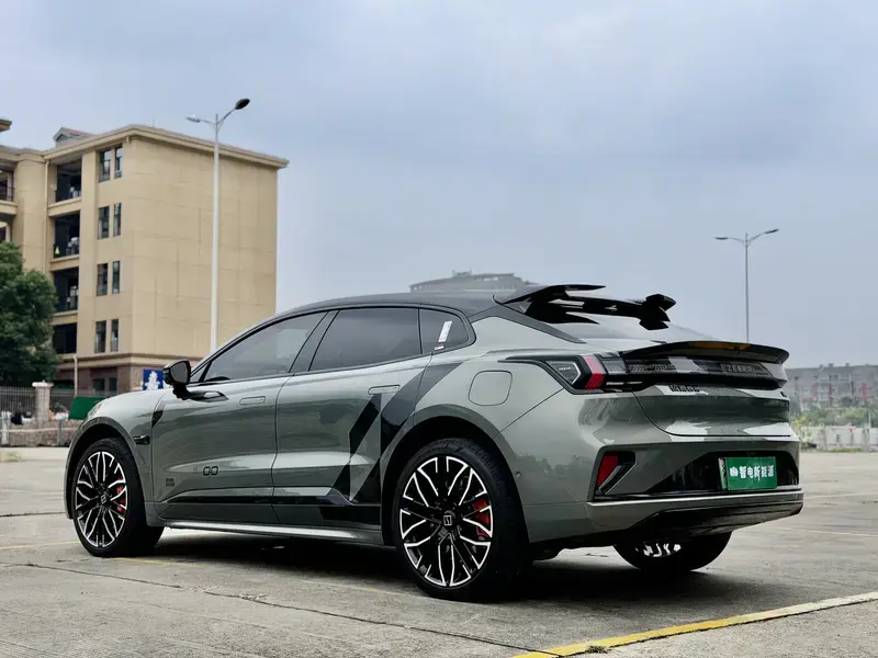2024 Zeekr 001 с пробегом 39 900 км