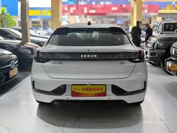 2021 Zeekr 001 с пробегом 75 000 км