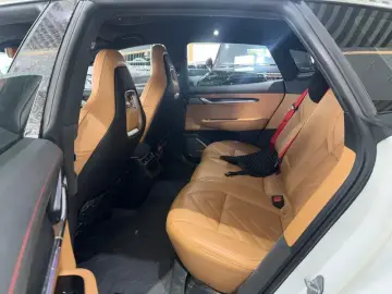 2021 Zeekr 001 с пробегом 75 000 км
