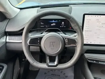 2021 Zeekr 001 с пробегом 74 000 км