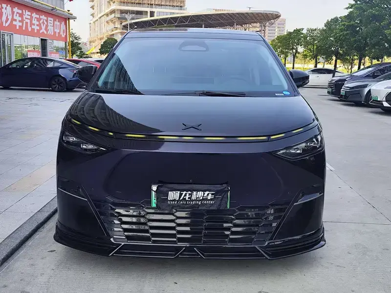 2024 Xpeng X9 с пробегом 31 000 км