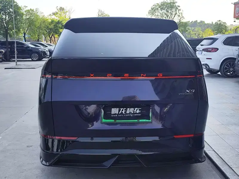 2024 Xpeng X9 с пробегом 31 000 км