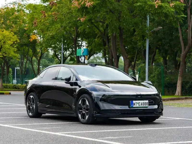 2025 Zeekr 007 с пробегом 36 200 км