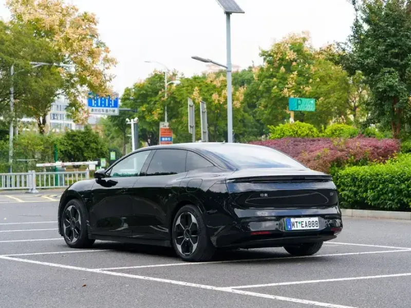 2025 Zeekr 007 с пробегом 36 200 км