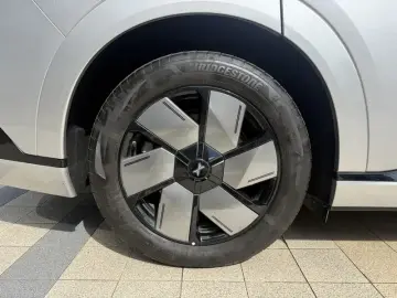 2024 Xpeng X9 с пробегом 40 000 км