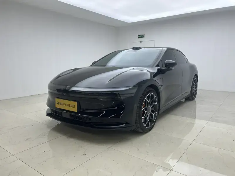 2025 Zeekr 007 с пробегом 28 600 км