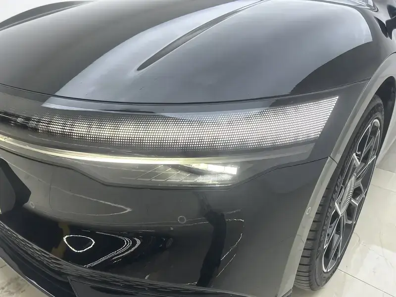 2025 Zeekr 007 с пробегом 28 600 км