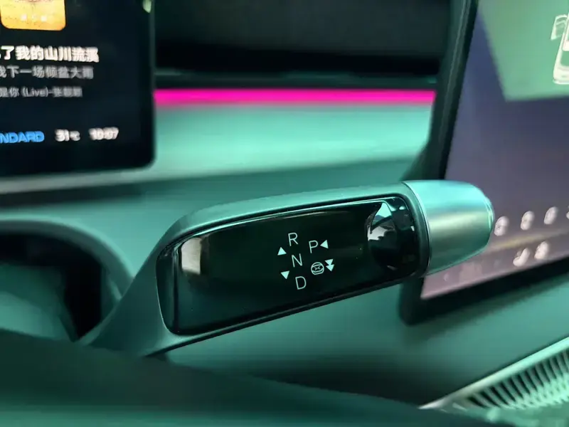 2024 Xpeng X9 с пробегом 42 000 км