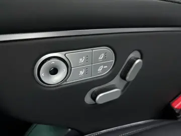 2024 Xpeng X9 с пробегом 42 000 км