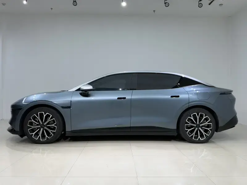 2024 Zeekr 007 с пробегом 38 500 км