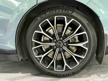 2024 Zeekr 007 с пробегом 41 000 км