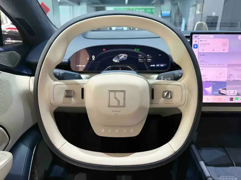 2024 Zeekr 007 с пробегом 41 000 км