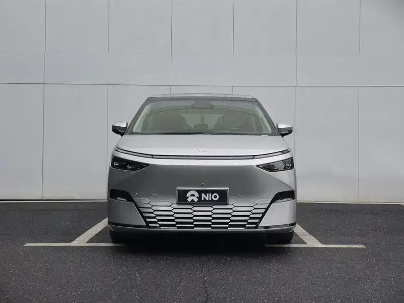 2024 Xpeng X9 с пробегом 36 700 км