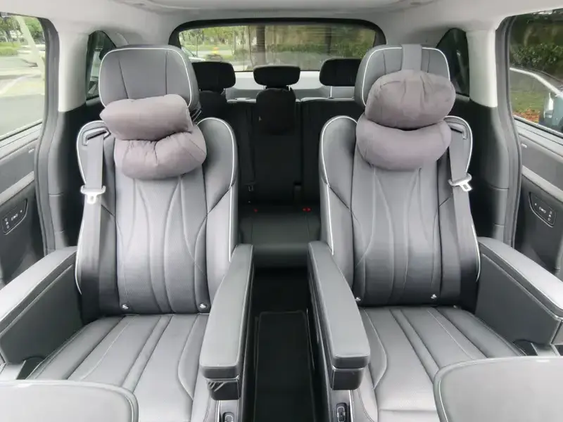 2024 Xpeng X9 с пробегом 36 700 км