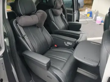 2024 Xpeng X9 с пробегом 36 700 км